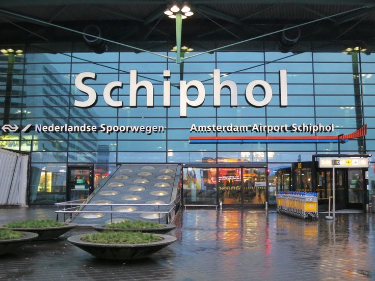 private taxi Schiphol vs Uber
